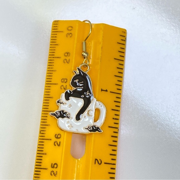 Cat Lady Dangle Pierced Earrings Kitty In Coffee Mug Silver Tone - Picture 4 of 6